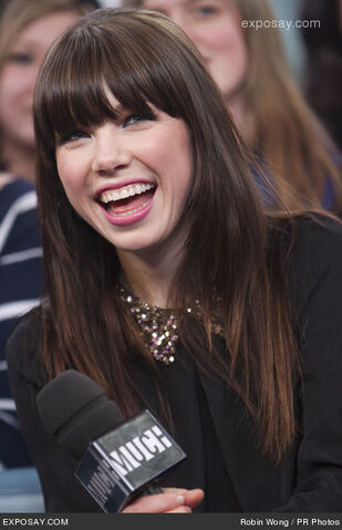 File:Carly-rae-jepsen-carly-rae-jepsen-visits-kzauXD.jpg