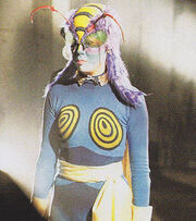 Kr-vi-beewoman