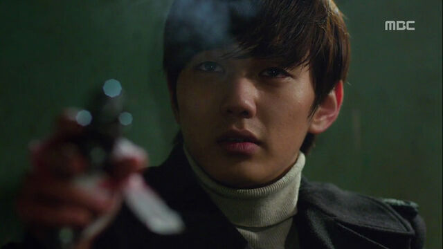 File:Hyunjooninsane.jpg