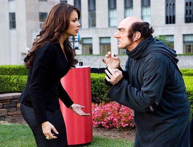 File:Odile Anjelou & Gargamel.jpg