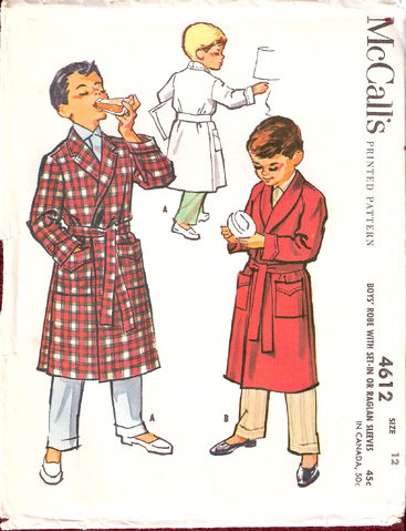 File:Mccalls-boys-robe-with-set-.jpg