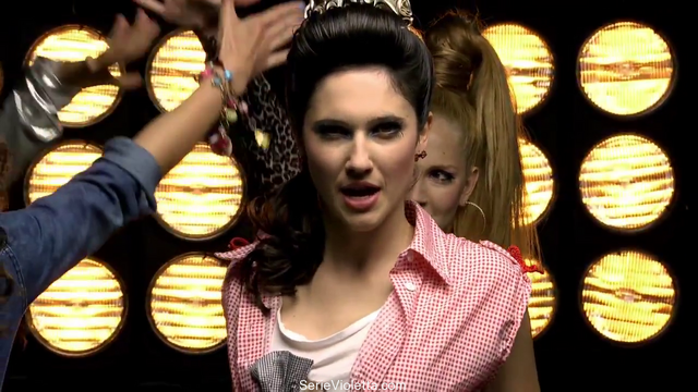 Arquivo:Violetta-Juntos-Somos-Mas-3.png