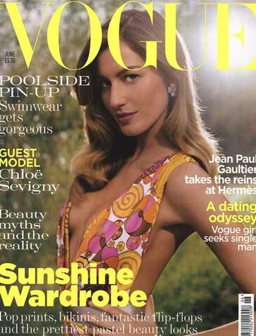 File:GiseleJUNE2004.jpg