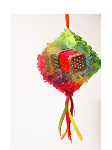 File:Pinata.jpg
