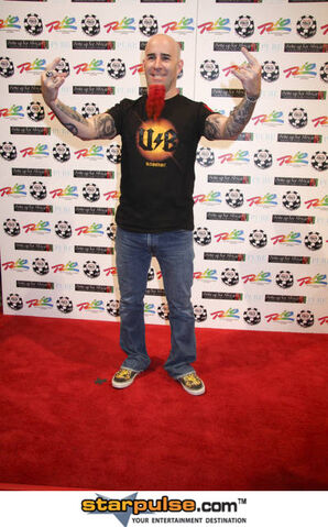 File:Scott Ian 28.jpg