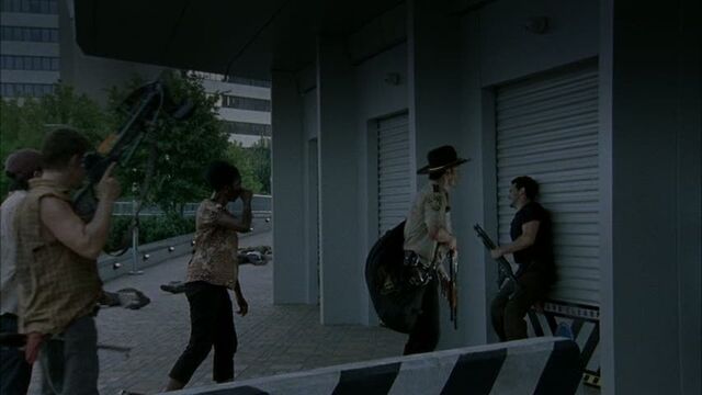 File:Reedus-in-The-Walking-Dead-Wildfire-norman-reedus-26021446-853-480.jpg