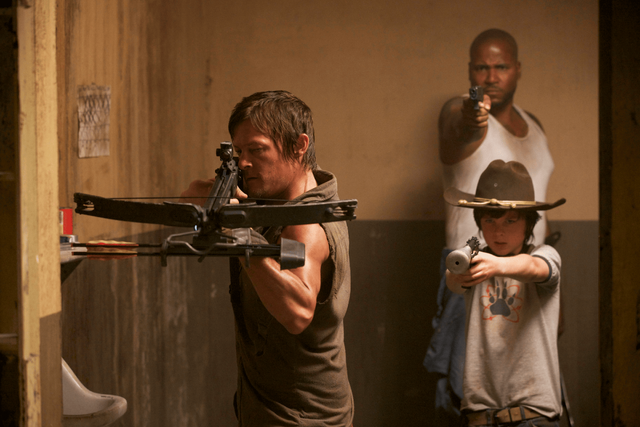 File:AMC TWD Hounded.png