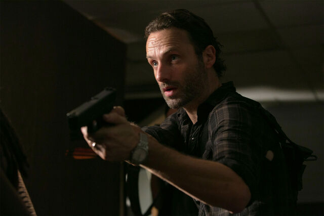 File:Walking-dead-made-to-suffer-rick1.jpg