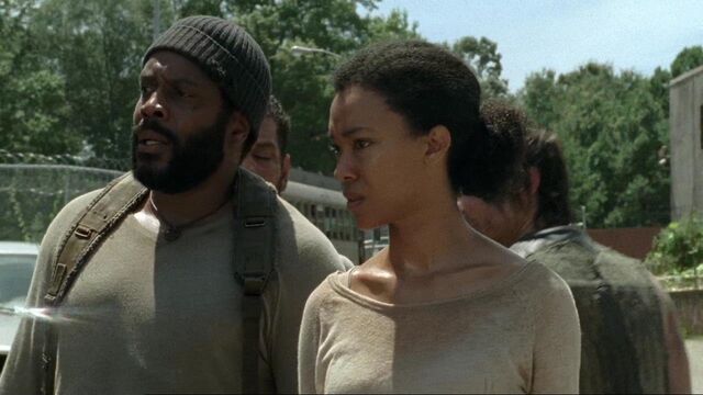 File:Sasha and tyreese 408.jpg