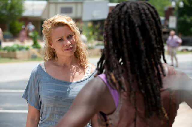 File:Andy y Michonne.jpg