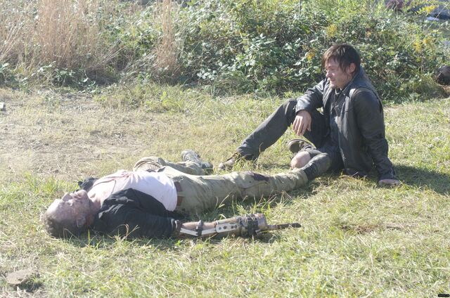 File:Walking-Dead-315-BTS-10.jpg