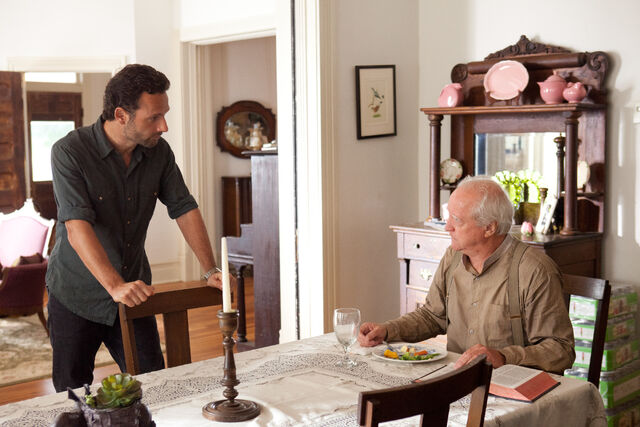 File:Episode-7-rick-hershel.jpg