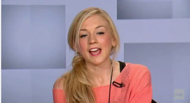 File:EmilyonHNL.jpg