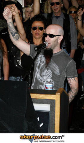 File:Scott Ian 25.jpg