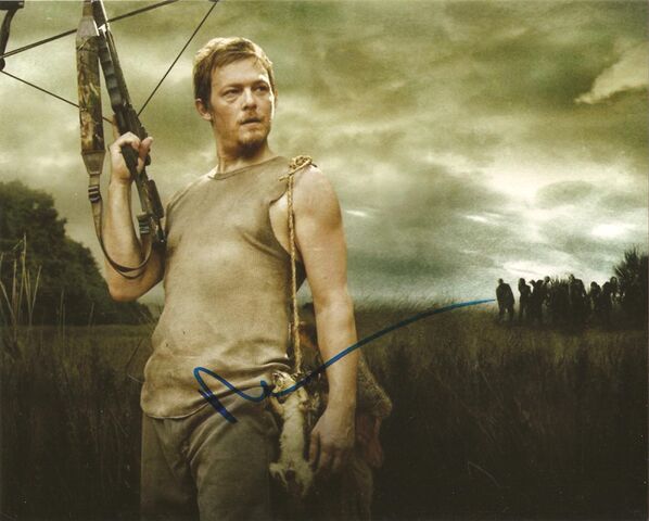 File:Norman Reedus autograph.jpg