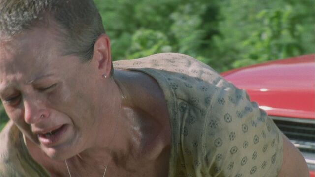 File:Carol-Screencap-1x05-Wildfire-the-walking-dead-carol-peletier-36016604-1920-1080 (1).jpg