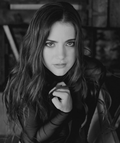 File:AlexaNikolas.png