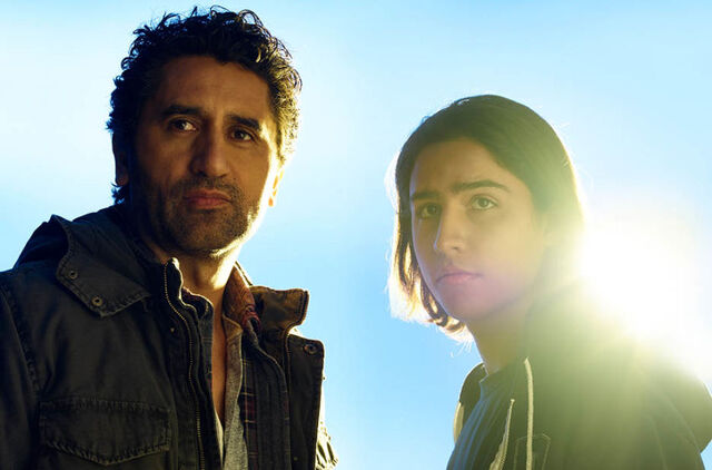 File:FTWD Travis and Chris.jpg