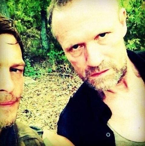 File:Michael-Rooker-and-Norman-Reedus-daryl-and-merle-dixon-32321465-500-503.jpg
