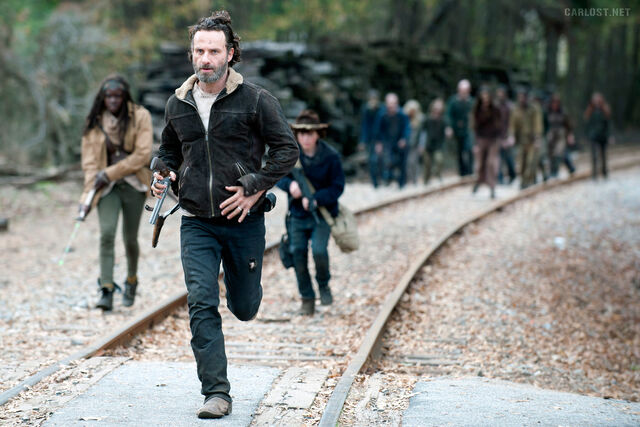File:The-Walking-Dead-4x16-Michonne-Rick-Carl-Carlost net-TWD-416.jpg