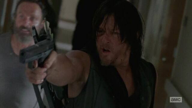 File:S5E8 Daryl 23.jpg