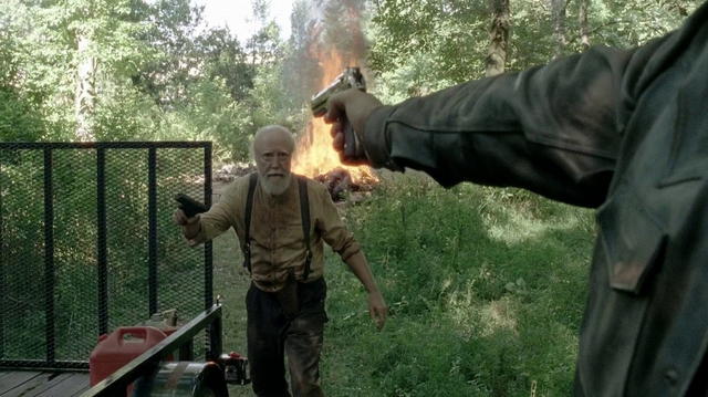 File:TWDS04E08Glock.png