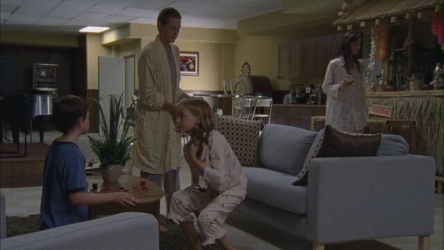 File:1x06-TS-19-the-walking-dead-21027110-900-506.jpg