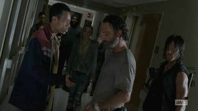 File:S5E8 Daryl 21.jpg