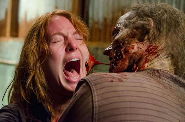 File:Paula-Gets-Her-Face-Eaten-in-The-Walking-Dead-Season-6-Episode-13.jpg