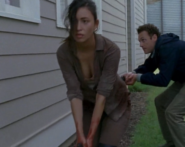 File:Rosita and Aaron.png