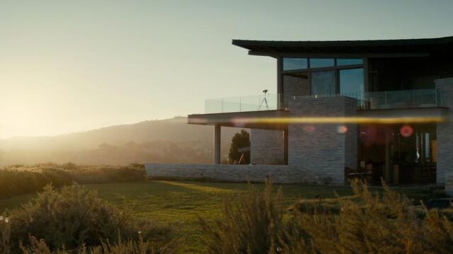 File:Strand's Mansion2.jpg