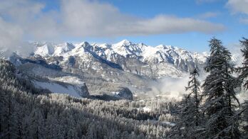 Snowypeaks