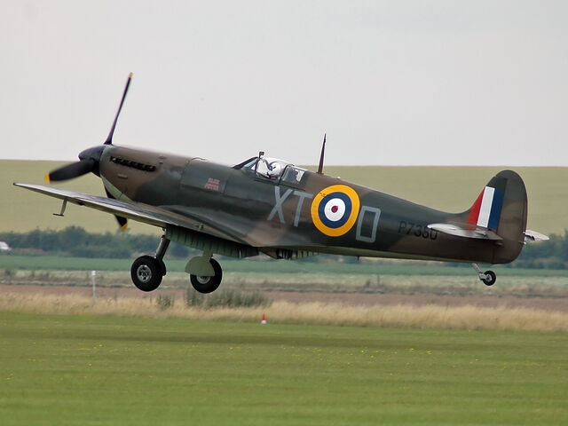 File:Spitfire IIA P7350.jpg