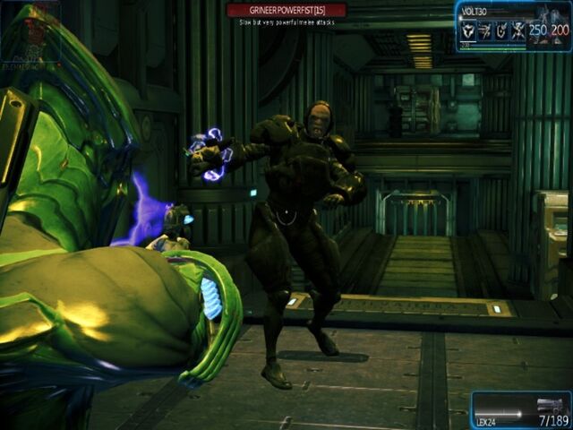 Файл:1024px-Grineer Powerfist.jpg