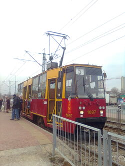 5 na przystanku by Kubar906.jpg