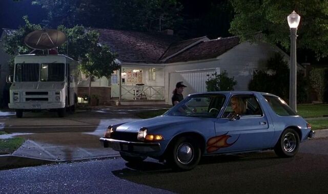File:Mirthmobile1.jpg
