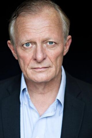 File:ChristopherCurry.jpg