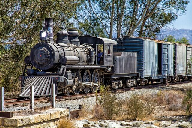 File:2-Disney-steamer LRE-0003-4-EM-X1-G-09-25-13.jpg