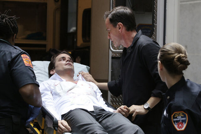 File:6x06-NealPeter2.jpg
