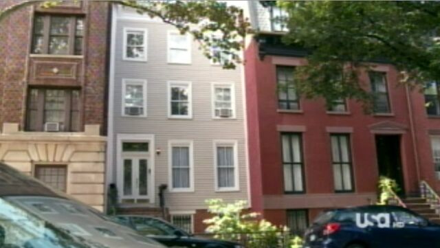 File:2x01-PetersHome.jpg
