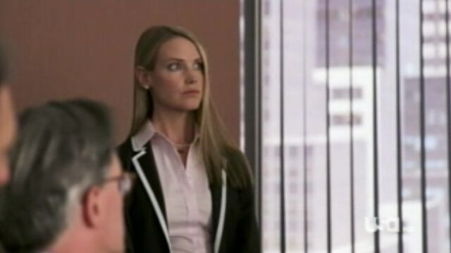 File:2x01-ReneeSimmons.jpg