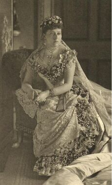 Beatrice in wedding dress