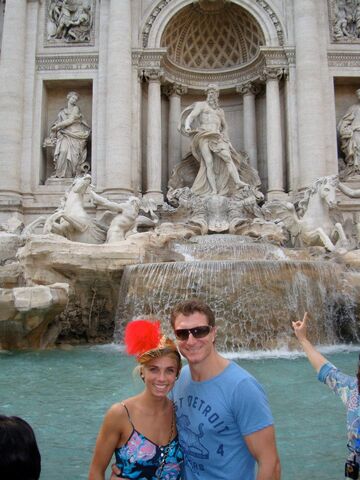 File:SimonandLaurenatTreviFountain.jpg