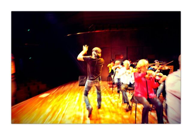 File:JeffFattinTheMelbourneSympphonyOrchestra.jpg