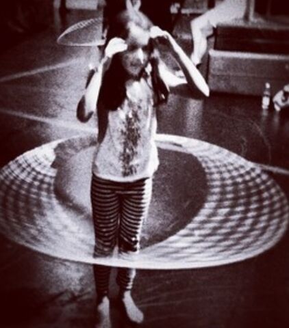 File:Mariahulahooping.jpg