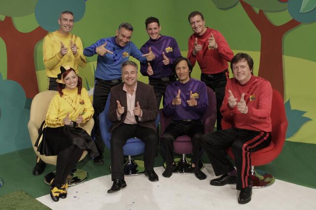 File:TheWiggles,PaulFieldandtheNewWiggles.jpg