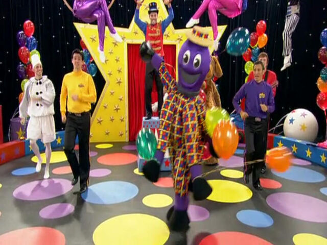 File:TheWigglesandHenryinHotPoppin'Popcorn.jpg