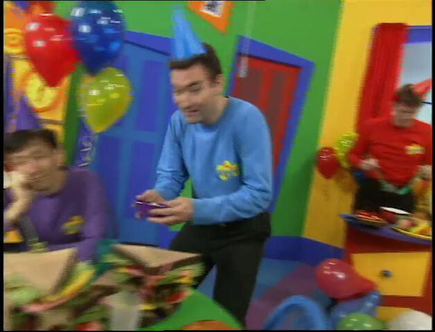 File:TheOtherWigglesinTheParty.jpg
