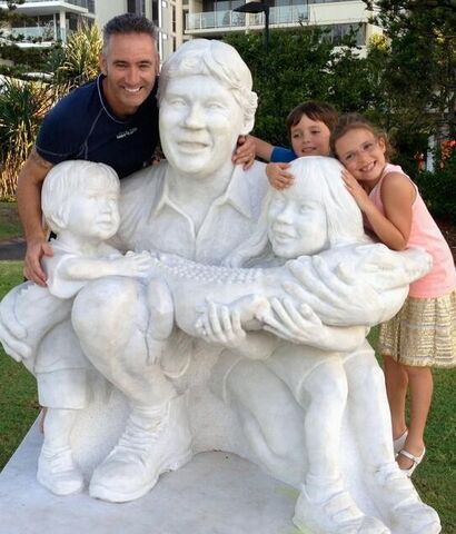 File:Steveirwinstatue.jpg