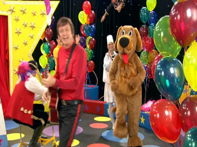 File:WagsandMurrayinHotPoppin'Popcorn.jpg